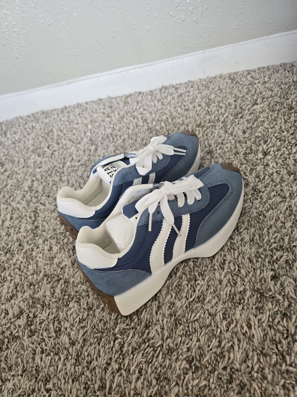 Women’s Navy and White Platform Lace-Up Sneakers